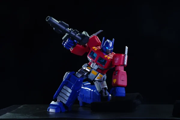 Figura Action Edition Transformers 01: G1 Optimus Prime (Light-Up Eyes & Chest)